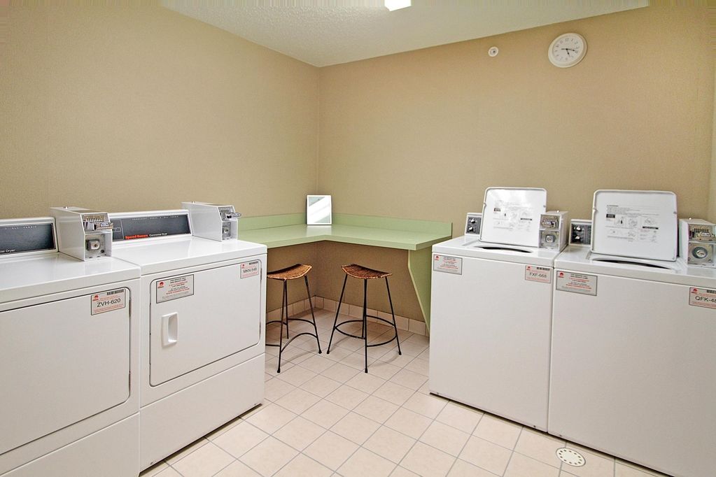 Homewood Suites By Hilton Indianapolis Airport / Плейнфийлд Удобства снимка