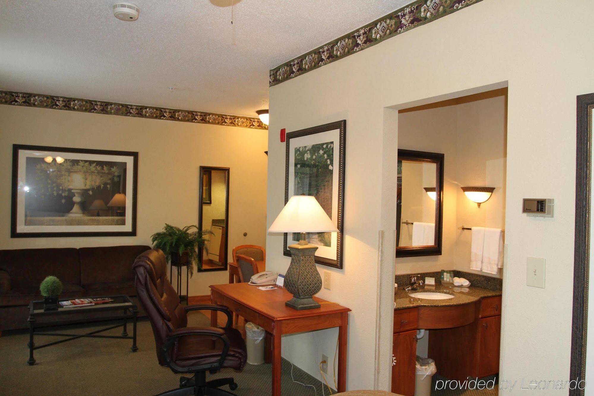 Homewood Suites By Hilton Indianapolis Airport / Плейнфийлд Стая снимка